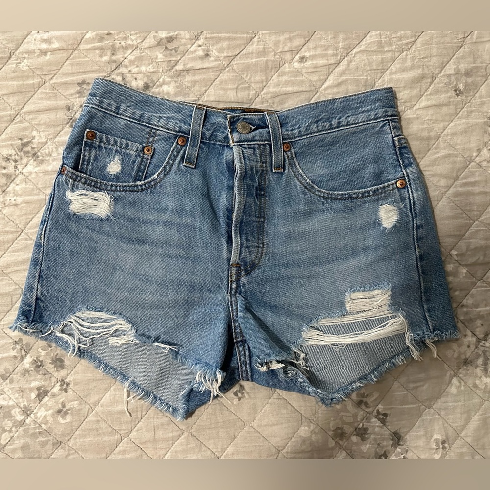 Levi 501 shorts NWOT
